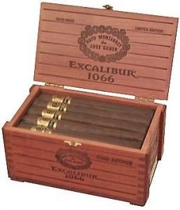 Hoyo de Monterrey Excalibur 1066 King Arthur