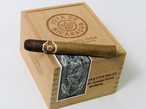 Joya de Nicaragua Cabinetta Corona
