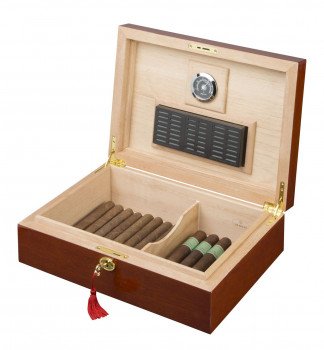 Laquered Finish Cigar Humidor
