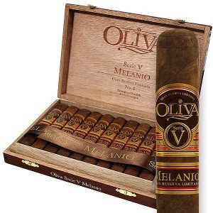 Oliva Serie V Melanio Petite Corona No. 4