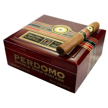 Perdomo Double Aged 12 Yr Vintage Sun Grown Gordo Extra