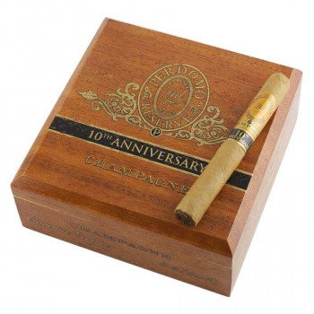 Perdomo Reserve 10th Anniversary Champagne Corona Extra
