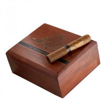 Perdomo Reserve 10th Anniversary Champagne Robusto