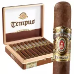 Alec Bradley Tempus Medius